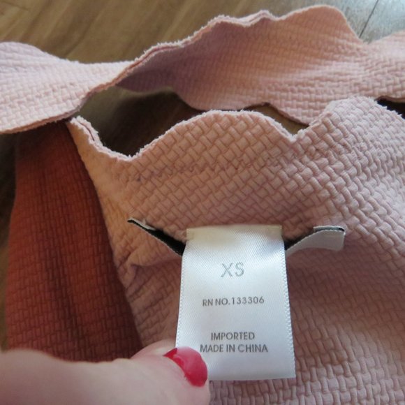 MARYSIA Santa Clara Scalloped Light Pink Textured Triangle Bikini Top - Size XS - Picture 15 of 15